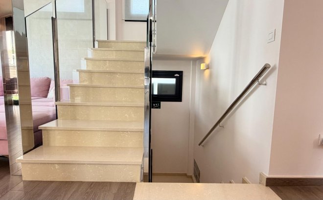 Resale - Villa -
Torrevieja - Aguas Nuevas