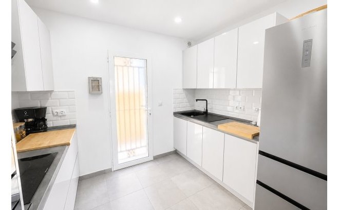 Resale - Town House -
Campoamor - Costa Blanca