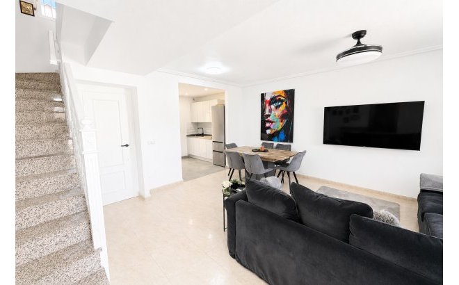 Resale - Town House -
Campoamor - Costa Blanca