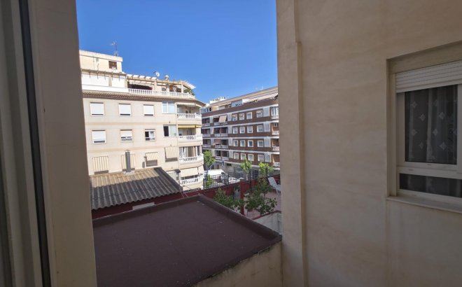 Resale - Apartment -
Torrevieja - Acequion