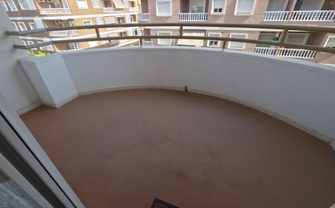 Resale - Apartment -
Torrevieja - Acequion