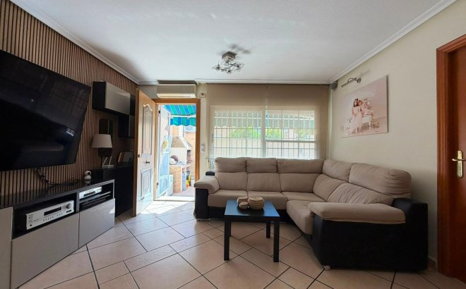 Resale - Quad House -
Torrevieja - Carrefour