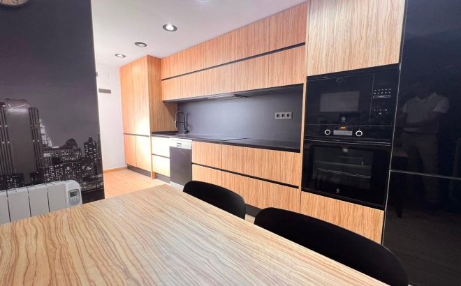 Resale - Quad House -
Torrevieja - Carrefour