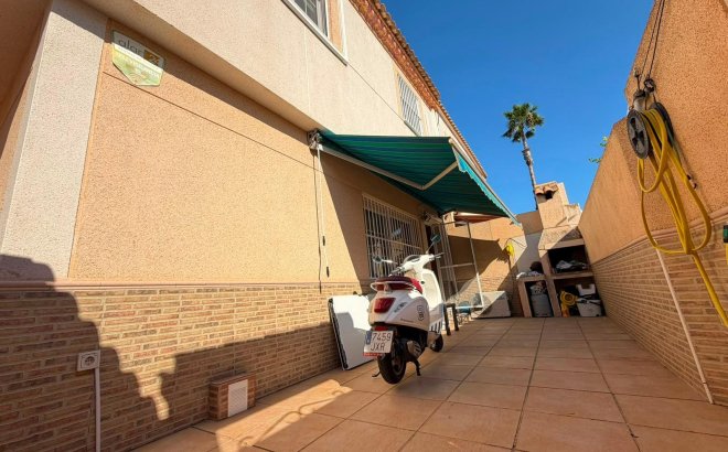 Resale - Quad House -
Torrevieja - Carrefour