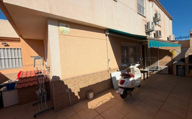Resale - Quad House -
Torrevieja - Carrefour