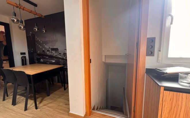 Resale - Quad House -
Torrevieja - Carrefour