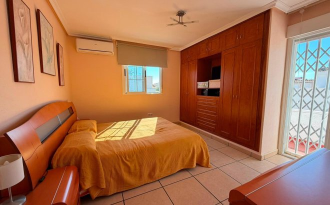Resale - Quad House -
Torrevieja - Carrefour