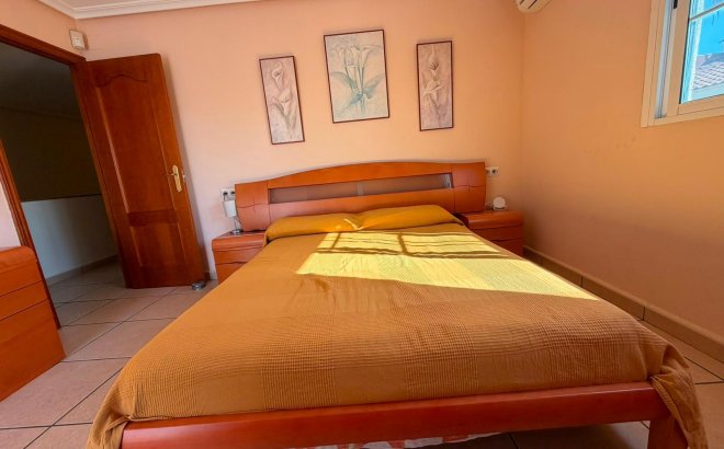 Resale - Quad House -
Torrevieja - Carrefour