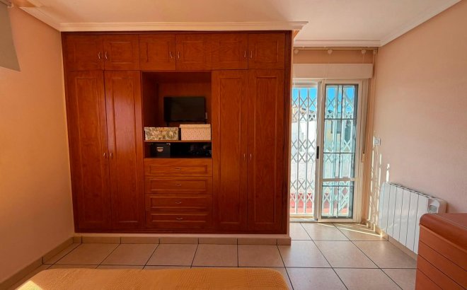 Resale - Quad House -
Torrevieja - Carrefour