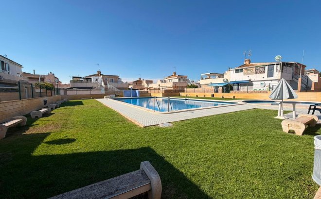 Resale - Quad House -
Torrevieja - Carrefour