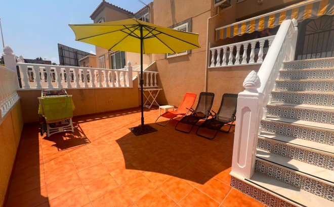 Resale - Bungalow -
Torrevieja - Torrejón