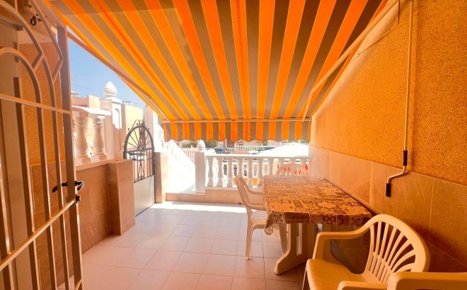 Resale - Bungalow -
Torrevieja - Torrejón
