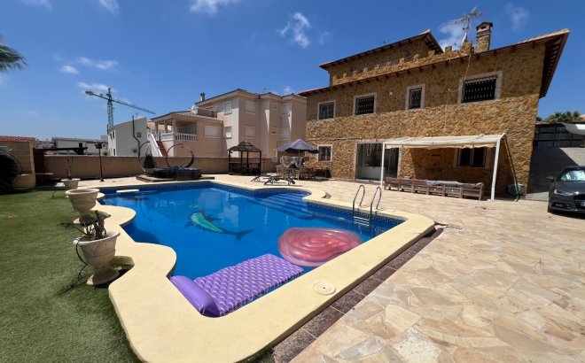 Revente - Villa -
San Fulgencio - Costa Blanca