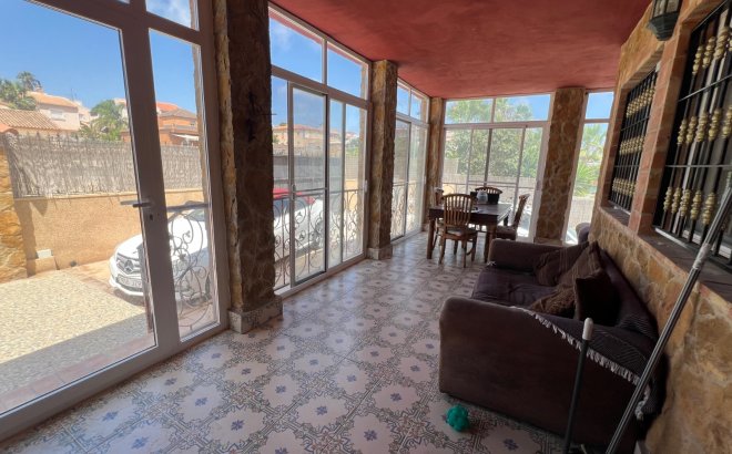 Revente - Villa -
San Fulgencio - Costa Blanca