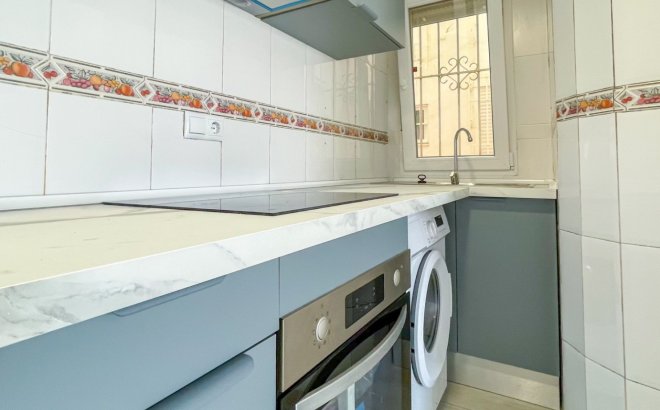 Resale - Apartment -
Torrevieja - Costa Blanca