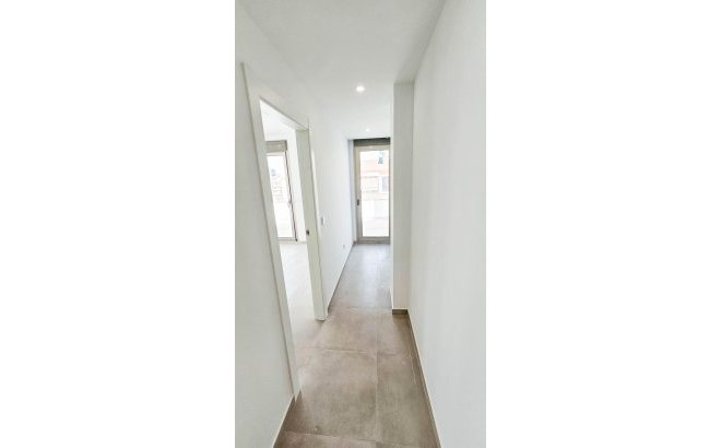 Resale - Penthouse -
Torrevieja - Paseo Maritimo