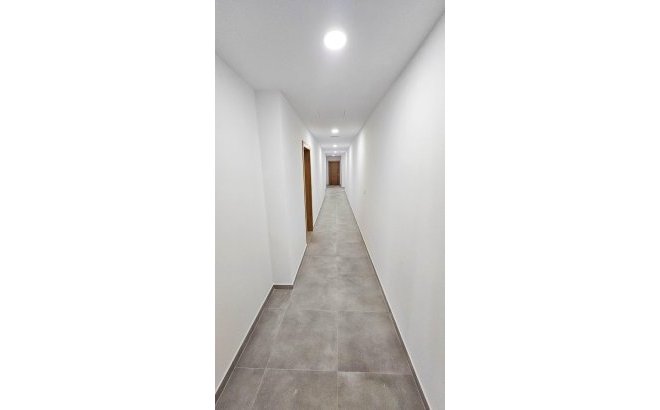 Resale - Penthouse -
Torrevieja - Paseo Maritimo