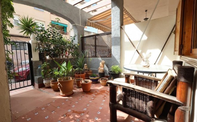 Resale - Bungalow -
Torrevieja - Costa Blanca