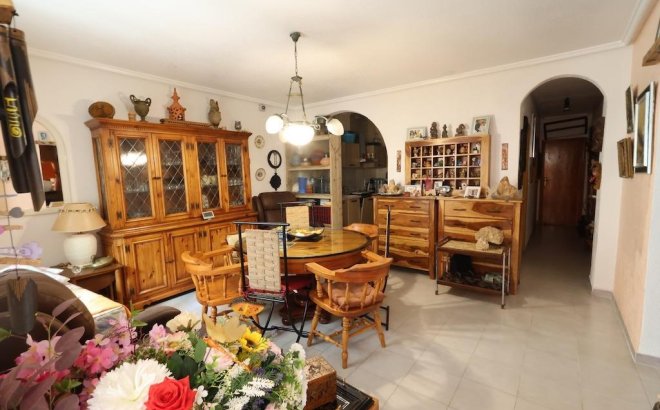 Resale - Bungalow -
Torrevieja - Costa Blanca
