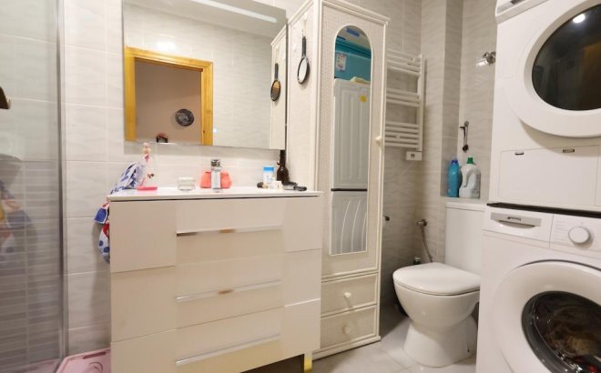 Resale - Bungalow -
Torrevieja - Costa Blanca
