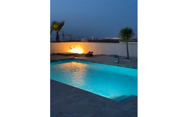 Resale - Villa -
San Miguel de Salinas - Inland