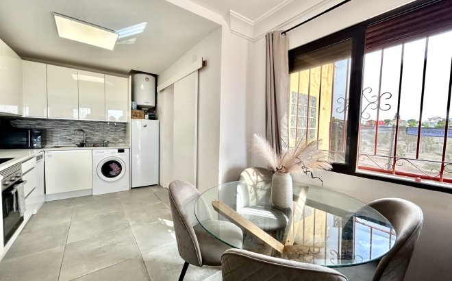 Revente - Villa -
Villamartin - Costa Blanca