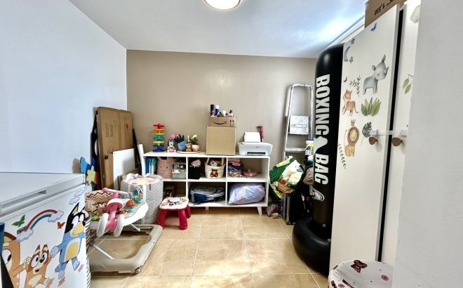 Revente - Villa -
Villamartin - Costa Blanca
