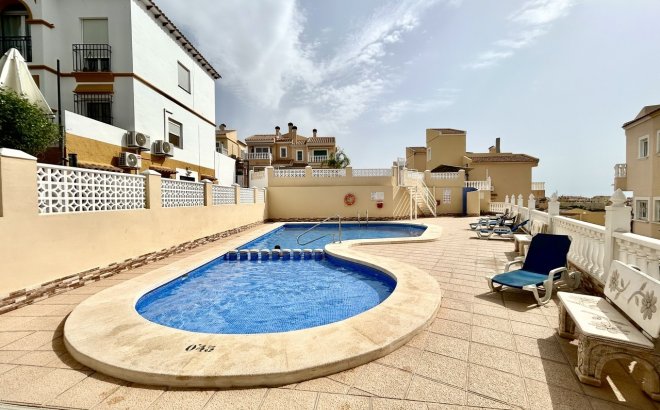 Revente - Villa -
Villamartin - Costa Blanca