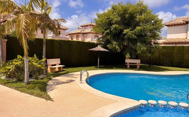 Resale - Semi Detached -
Lomas de Caboroig - Costa Blanca