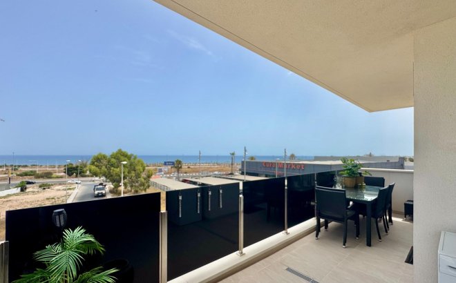 Resale - Apartment -
Orihuela Costa - Punta Prima