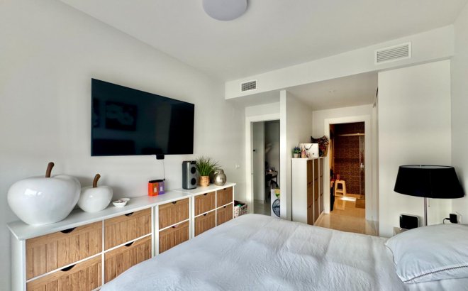 Resale - Apartment -
Orihuela Costa - Punta Prima