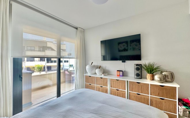 Resale - Apartment -
Orihuela Costa - Punta Prima