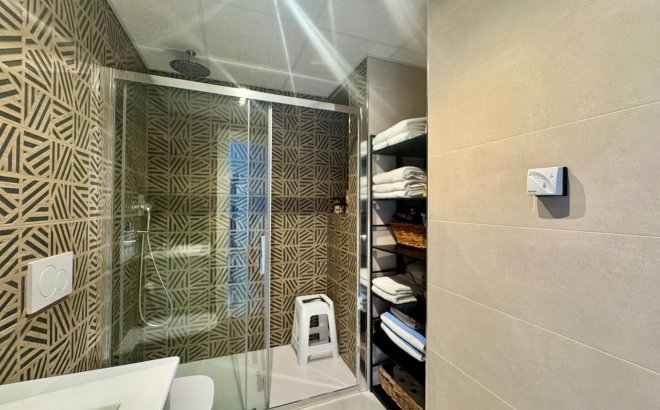 Resale - Apartment -
Orihuela Costa - Punta Prima