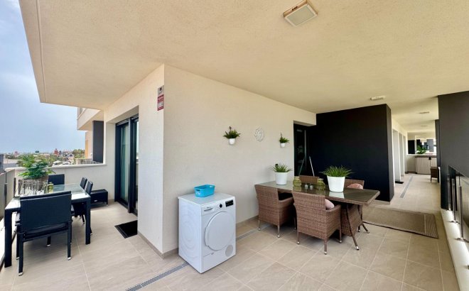 Resale - Apartment -
Orihuela Costa - Punta Prima