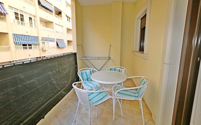 Resale - Apartment -
Torrevieja - Acequion