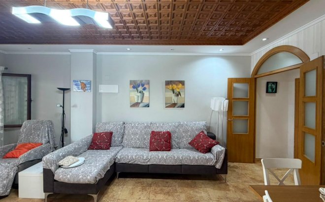 Resale - Apartment -
Torrevieja - Acequion