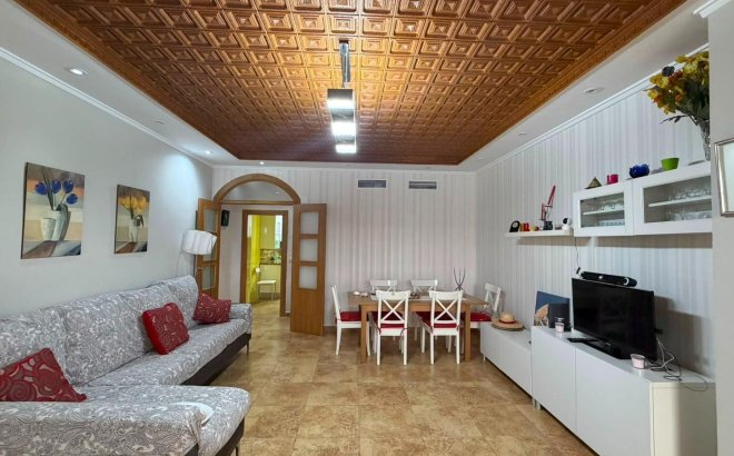 Resale - Apartment -
Torrevieja - Acequion