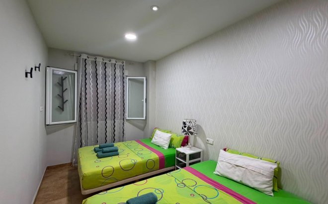 Resale - Apartment -
Torrevieja - Acequion