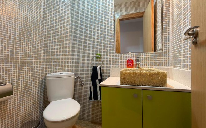 Resale - Apartment -
Torrevieja - Acequion