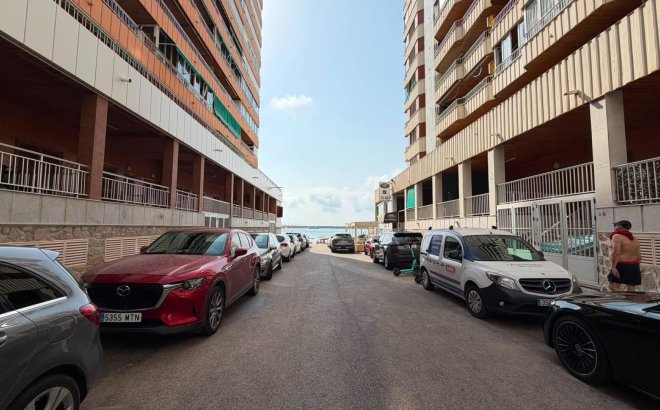 Resale - Apartment -
Torrevieja - Acequion