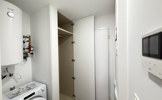 Resale - Apartment -
Torrevieja - Estacion De Autobuses