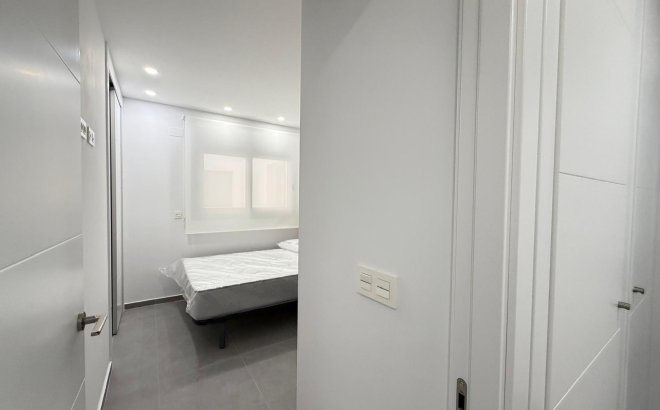 Resale - Apartment -
Torrevieja - Estacion De Autobuses