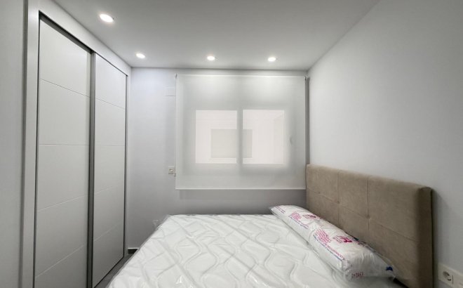Resale - Apartment -
Torrevieja - Estacion De Autobuses