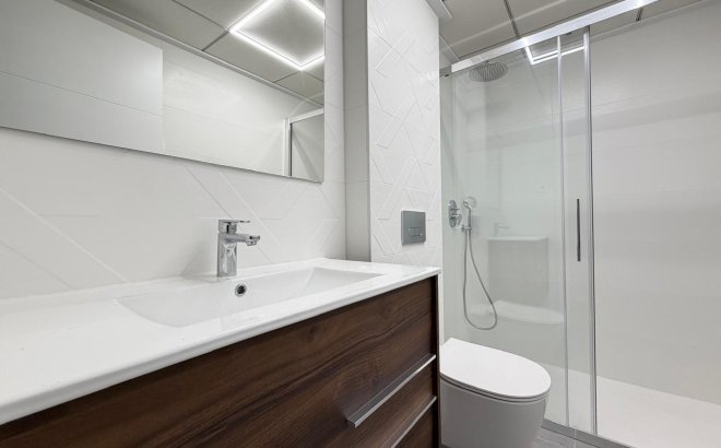 Resale - Apartment -
Torrevieja - Estacion De Autobuses