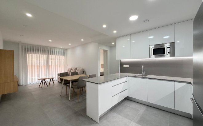 Resale - Apartment -
Torrevieja - Estacion De Autobuses