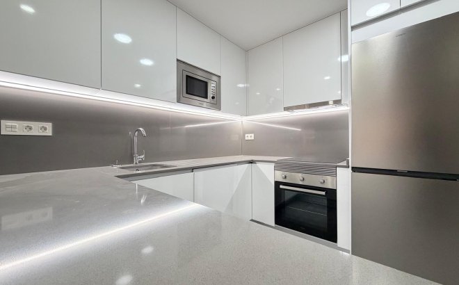 Resale - Apartment -
Torrevieja - Estacion De Autobuses