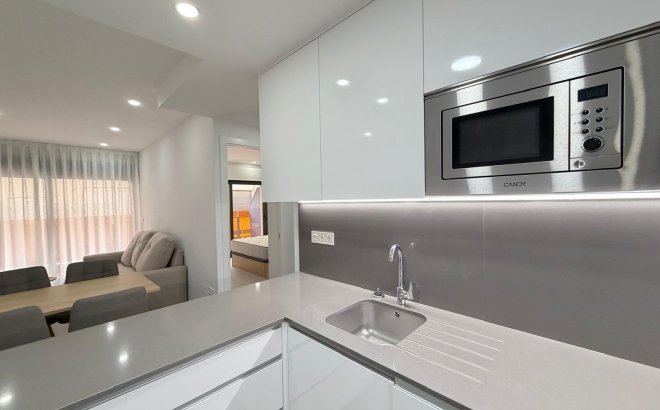 Resale - Apartment -
Torrevieja - Estacion De Autobuses