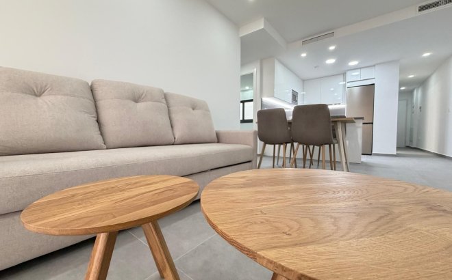 Resale - Apartment -
Torrevieja - Estacion De Autobuses