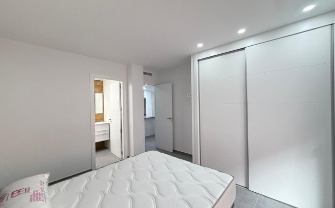 Resale - Apartment -
Torrevieja - Estacion De Autobuses