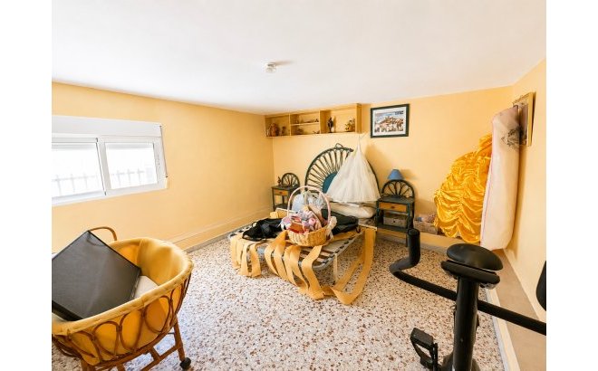 Resale - Villa -
Torrevieja - Costa Blanca